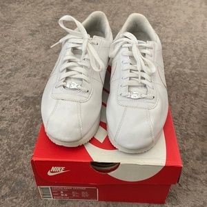 Cortez Basic Leather Nikes